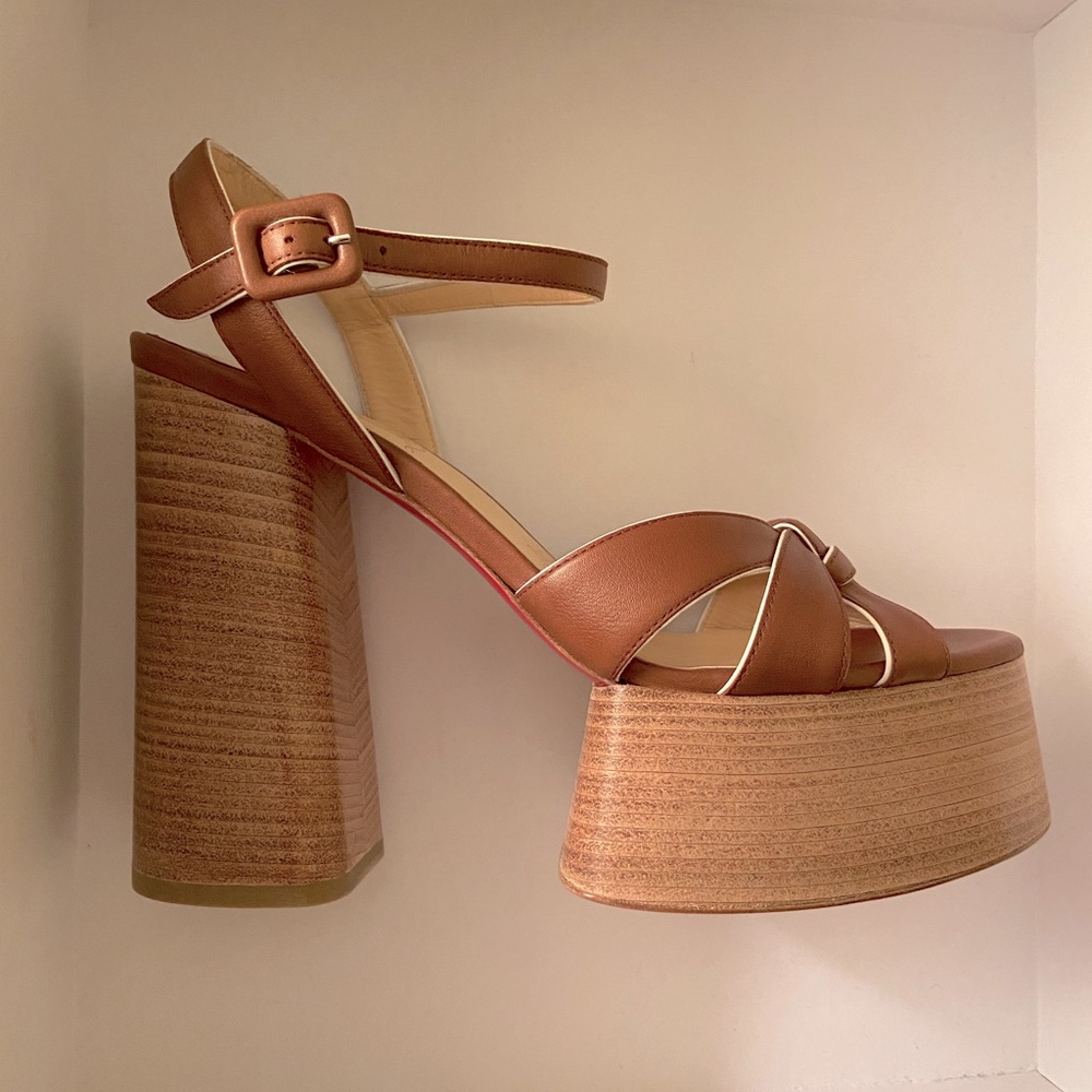 Christian Louboutain “Foolanjalili” sandals. - Picture 1 of 8